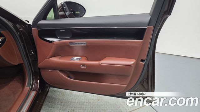 Genesis G90 2022 — photo 14