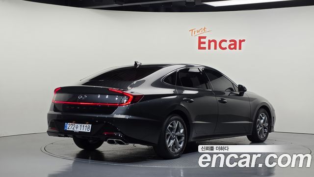 Hyundai Sonata 2022 — photo 2