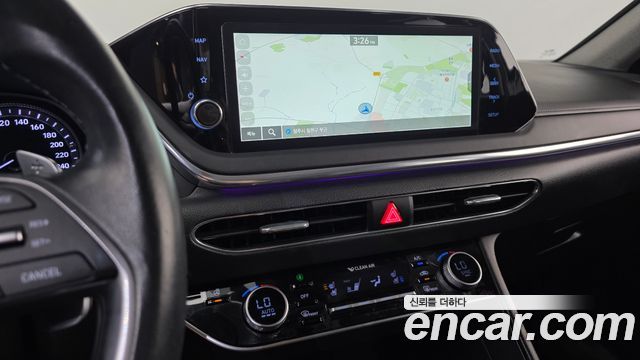 Hyundai Sonata 2022 — photo 13