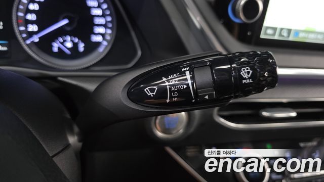 Hyundai Sonata 2022 — photo 18