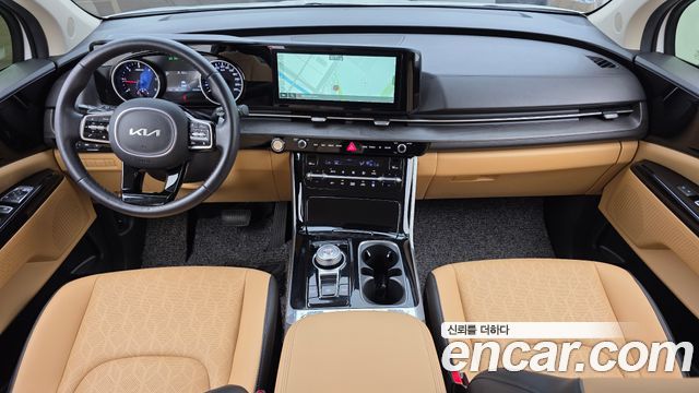 Kia Canival 2023 — photo 7