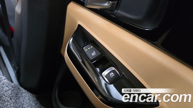 Kia Canival 2023 — photo 19