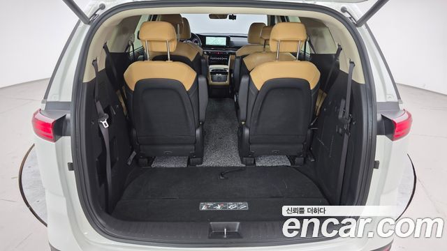 Kia Canival 2023 — photo 20