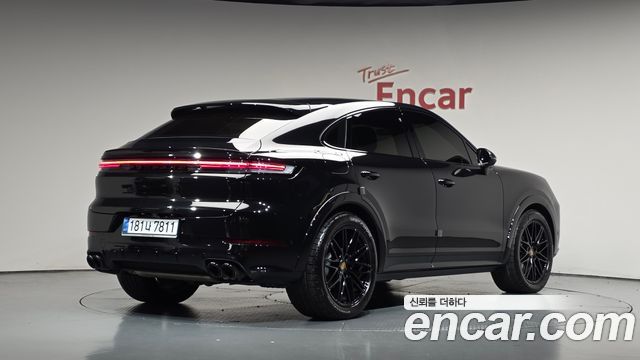 Porsche Cayenne 2024 — photo 2