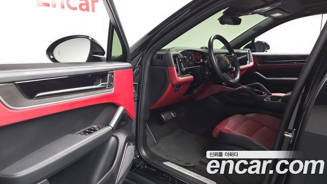 Porsche Cayenne 2024 — photo 13