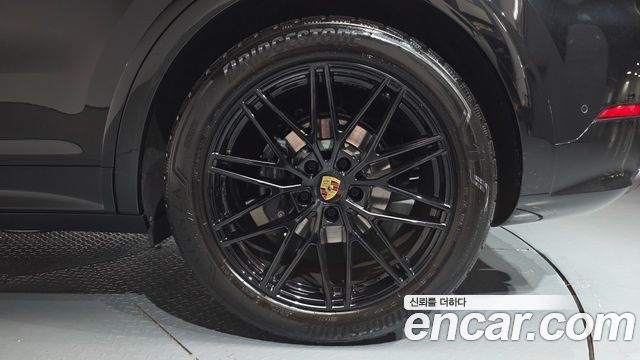 Porsche Cayenne 2024 — photo 7
