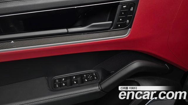 Porsche Cayenne 2024 — photo 30
