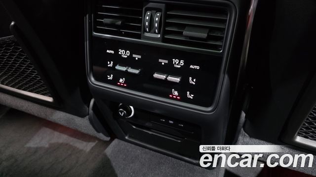 Porsche Cayenne 2024 — photo 35