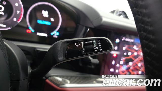 Porsche Cayenne 2024 — photo 38