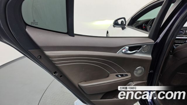 Kia Stinger 2021 — photo 15