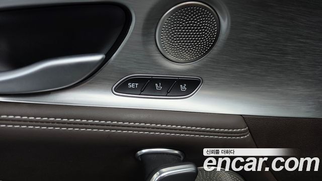 Kia Stinger 2021 — photo 35