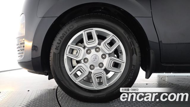 Hyundai Staria 2022 — photo 5