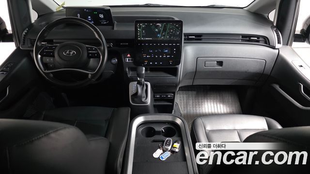 Hyundai Staria 2022 — photo 10