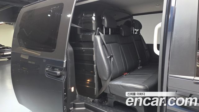 Hyundai Staria 2022 — photo 17