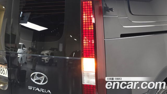 Hyundai Staria 2022 — photo 9