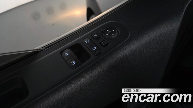 Hyundai Staria 2022 — photo 30