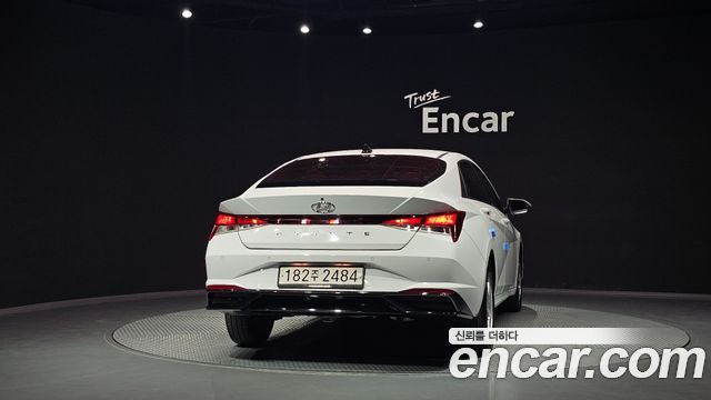 Hyundai AVANTE 2021 — photo 4