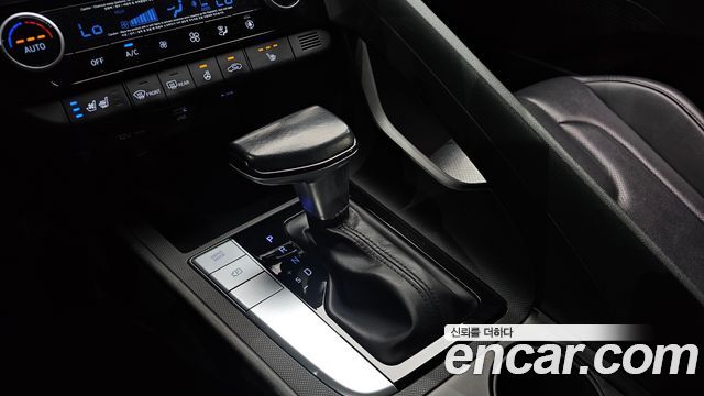 Hyundai AVANTE 2021 — photo 12