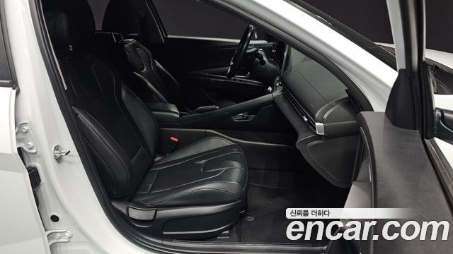 Hyundai AVANTE 2021 — photo 16