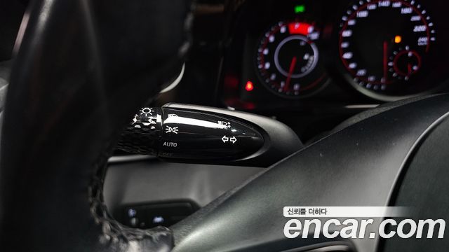 Hyundai AVANTE 2021 — photo 30
