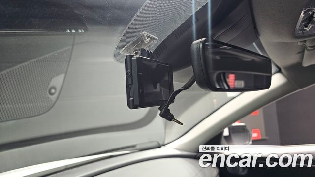 Hyundai AVANTE 2021 — photo 31