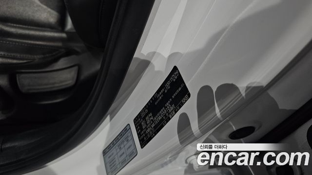 Hyundai AVANTE 2021 — photo 32