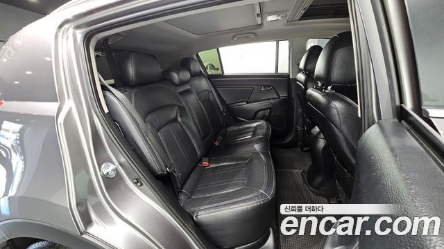 Kia Sportage 2013 — photo 17
