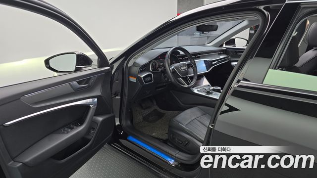 Audi A6 2021 — photo 13