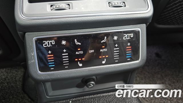 Audi A6 2021 — photo 28