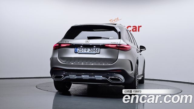 Mercedes-Benz GLC-Class 2024 — photo 4