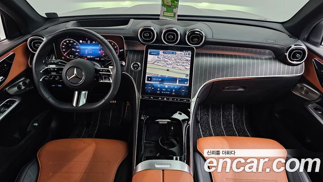Mercedes-Benz GLC-Class 2024 — photo 10