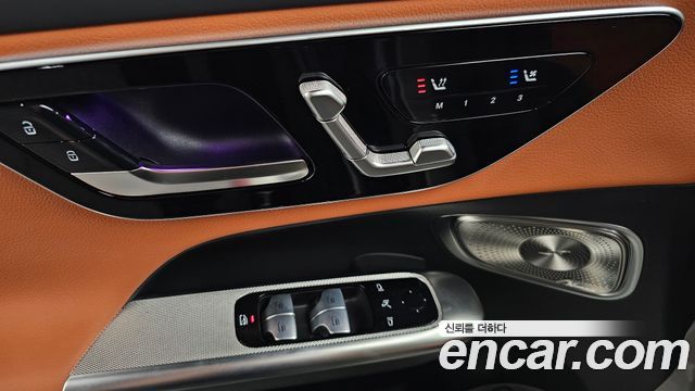 Mercedes-Benz GLC-Class 2024 — photo 29