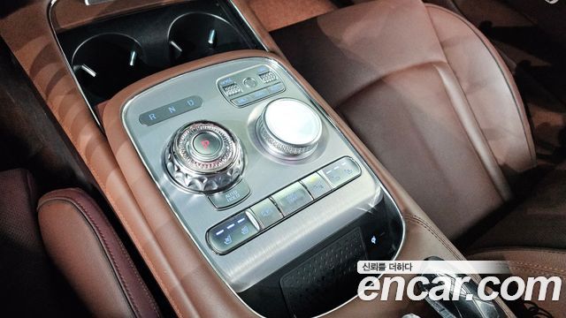 Genesis G90 2023 — photo 12