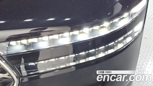 Genesis G90 2023 — photo 8