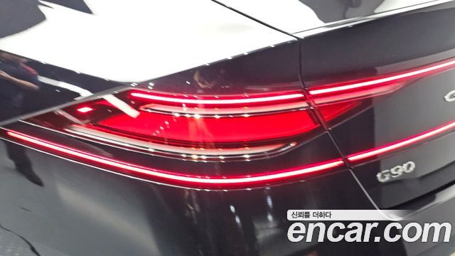 Genesis G90 2023 — photo 9