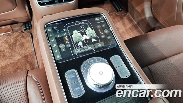 Genesis G90 2023 — photo 29