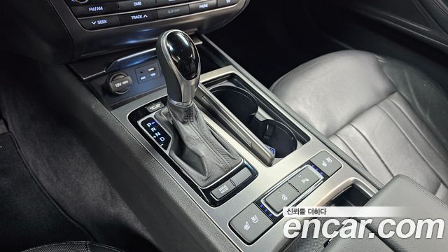 Hyundai Genesis 2015 — photo 12