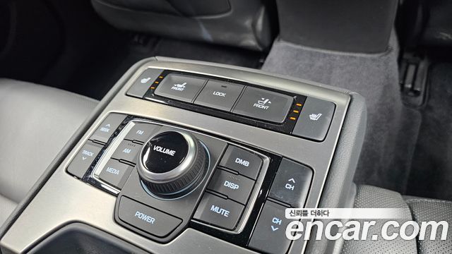 Hyundai Genesis 2015 — photo 25