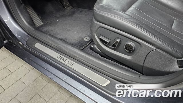 Hyundai Genesis 2015 — photo 29
