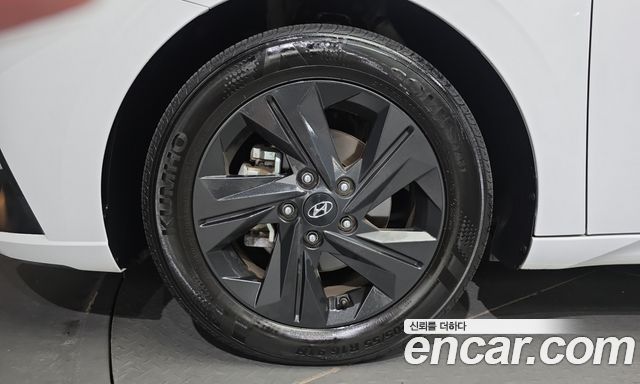 Hyundai AVANTE 2023 — photo 5