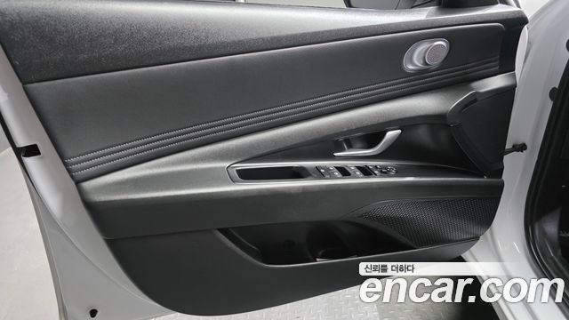 Hyundai AVANTE 2023 — photo 14