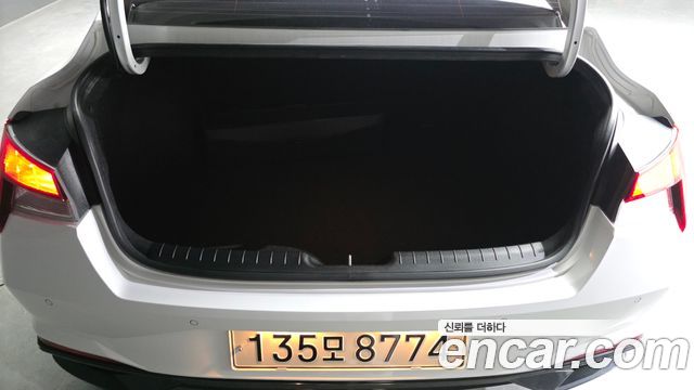 Hyundai AVANTE 2023 — photo 30