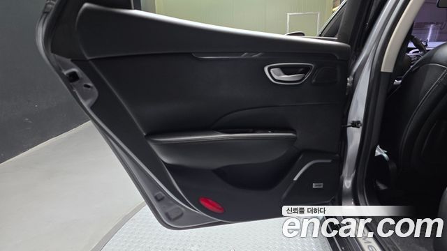 Renault Korea SM6 2016 — photo 15
