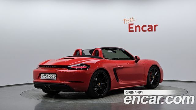 Porsche 718 2017 — photo 2