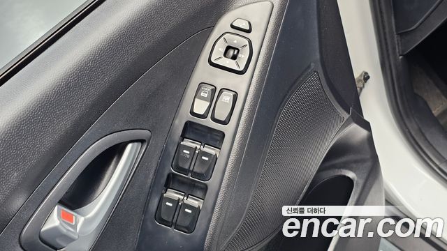 Hyundai Tucson 2015 — photo 16