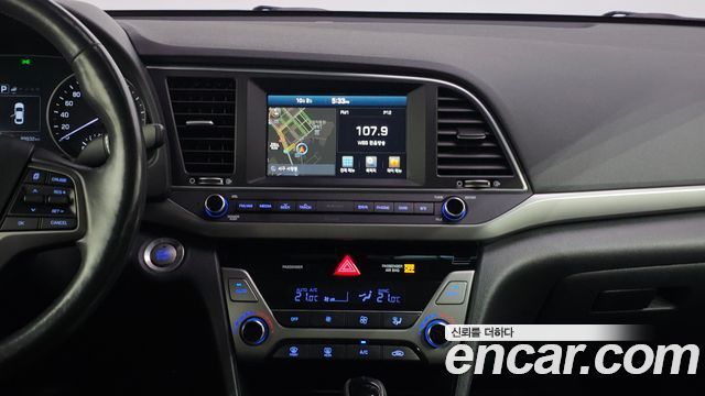 Hyundai AVANTE 2016 — photo 20