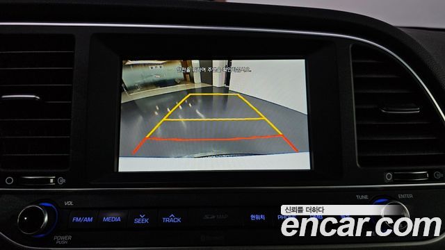 Hyundai AVANTE 2016 — photo 21