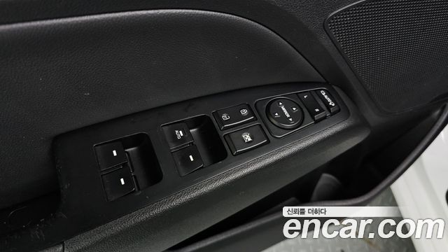 Hyundai AVANTE 2016 — photo 23