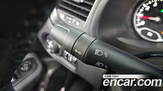 Jeep Renegade 2023 — photo 23