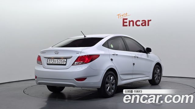 Hyundai Accent 2019 — photo 2
